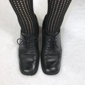 90s square toe shoes